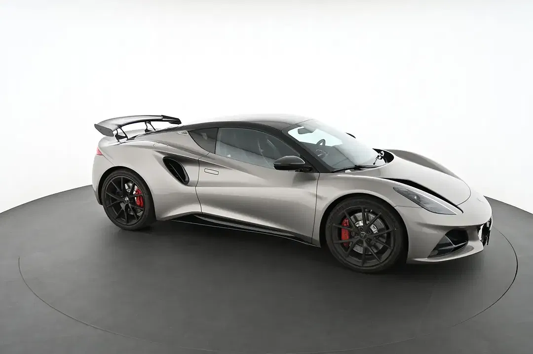 Lotus Emira - Thumbnail 8