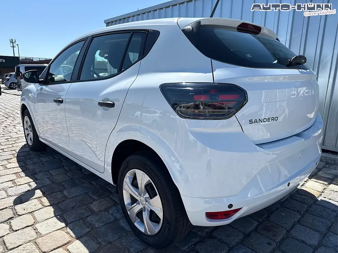Dacia Sandero TCe Essential - Thumbnail 4