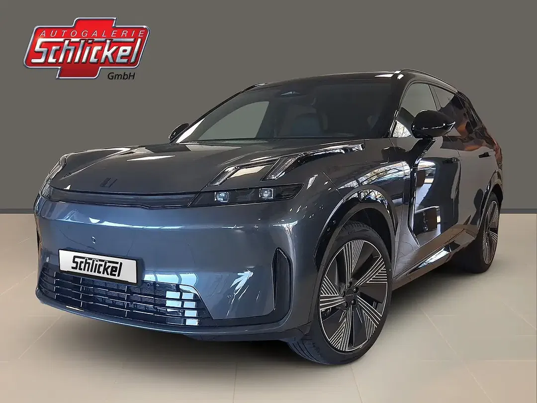 Lynk & Co 08 - foto 1