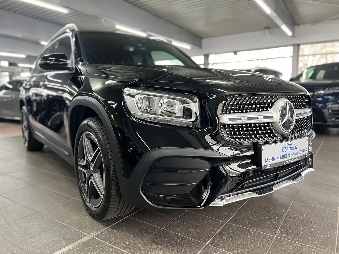 Mercedes-Benz GLB 200 AMG Line - Thumbnail 2