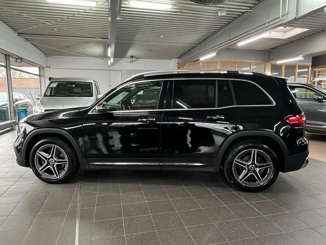 Mercedes-Benz GLB 200 AMG Line - Thumbnail 5