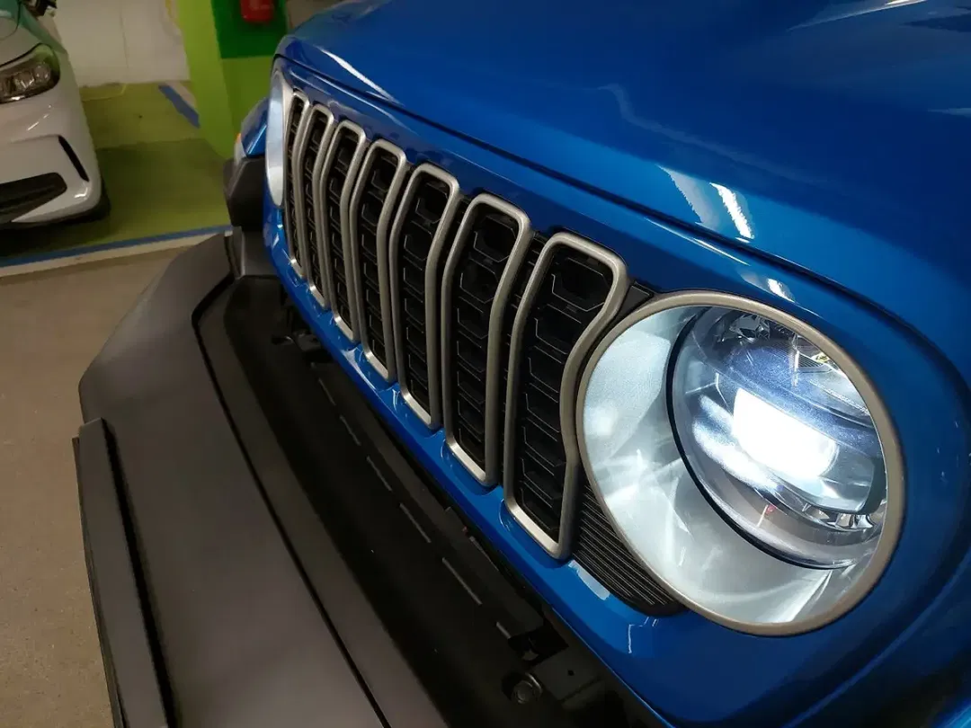 Jeep Wrangler PHEV Sahara - Thumbnail 15