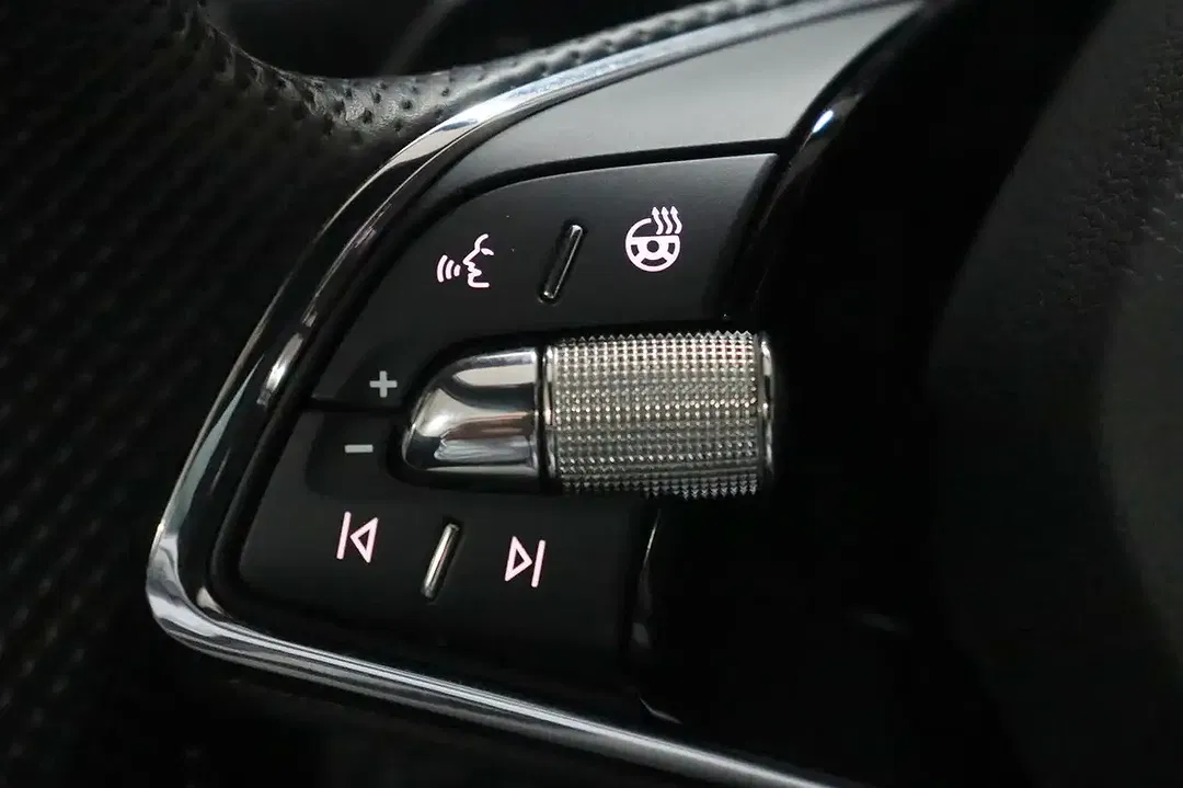 Skoda Superb iV DSG Combi Sportline - Thumbnail 11