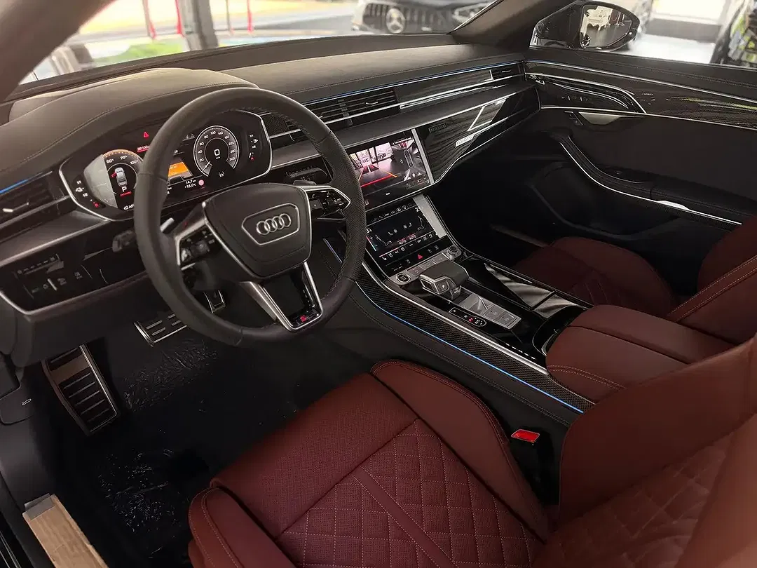Audi A8 60 TFSI e quattro - Thumbnail 10
