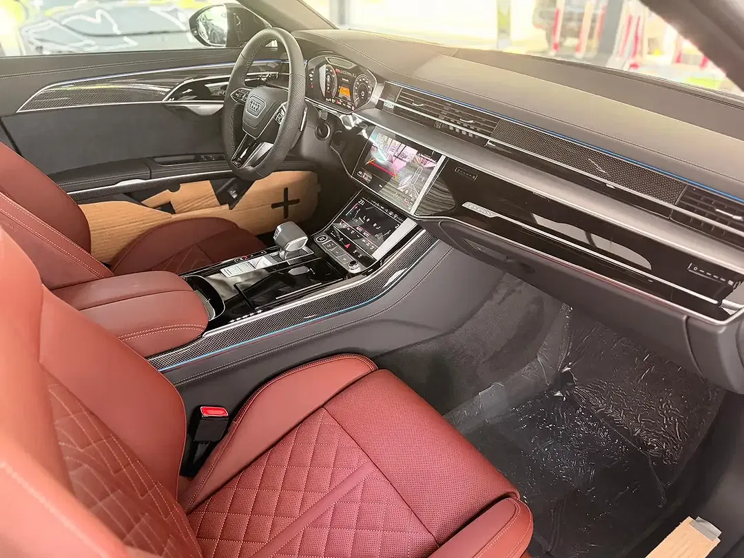 Audi A8 60 TFSI e quattro - Thumbnail 12