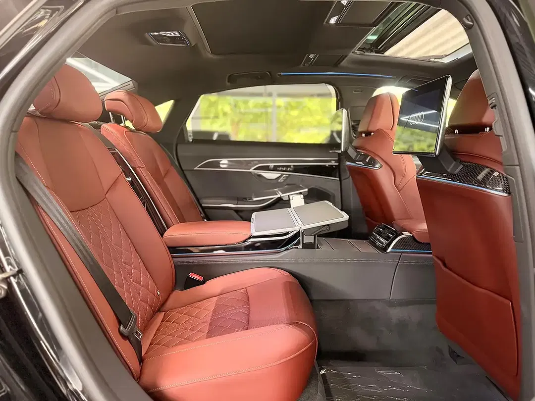 Audi A8 60 TFSI e quattro - foto 2