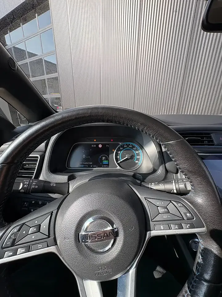 Nissan Leaf Tekna - Thumbnail 6