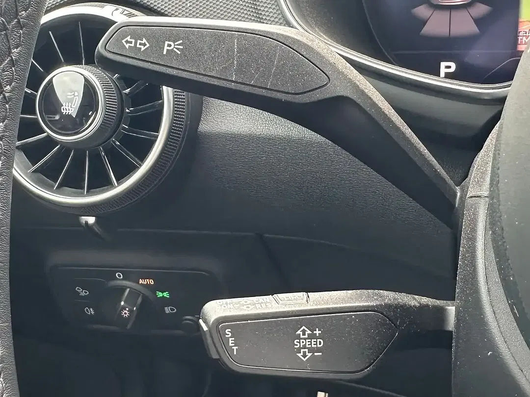 Audi TT RS quattro Matrix LED Roadster - Thumbnail 22