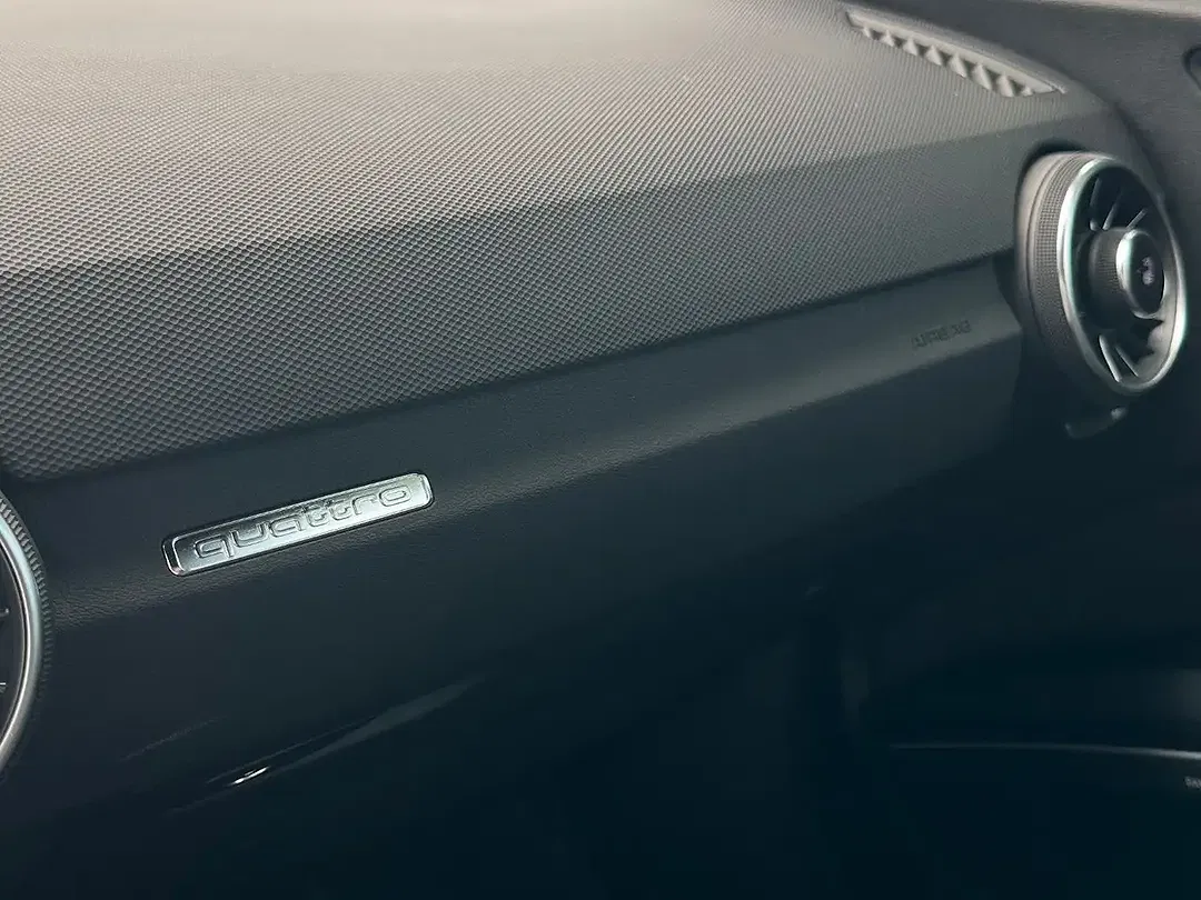 Audi TT RS quattro Matrix LED Roadster - Thumbnail 25