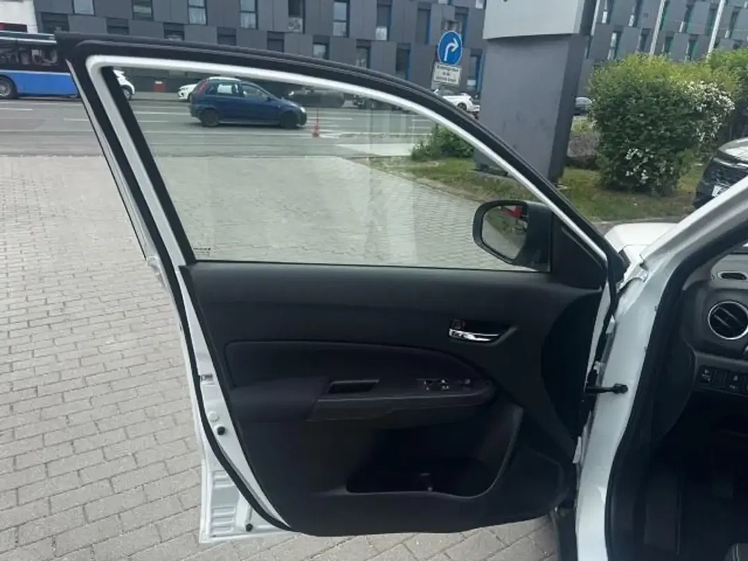 Suzuki Vitara Hybrid 1.4 BOOSTERJET Club - Thumbnail 11