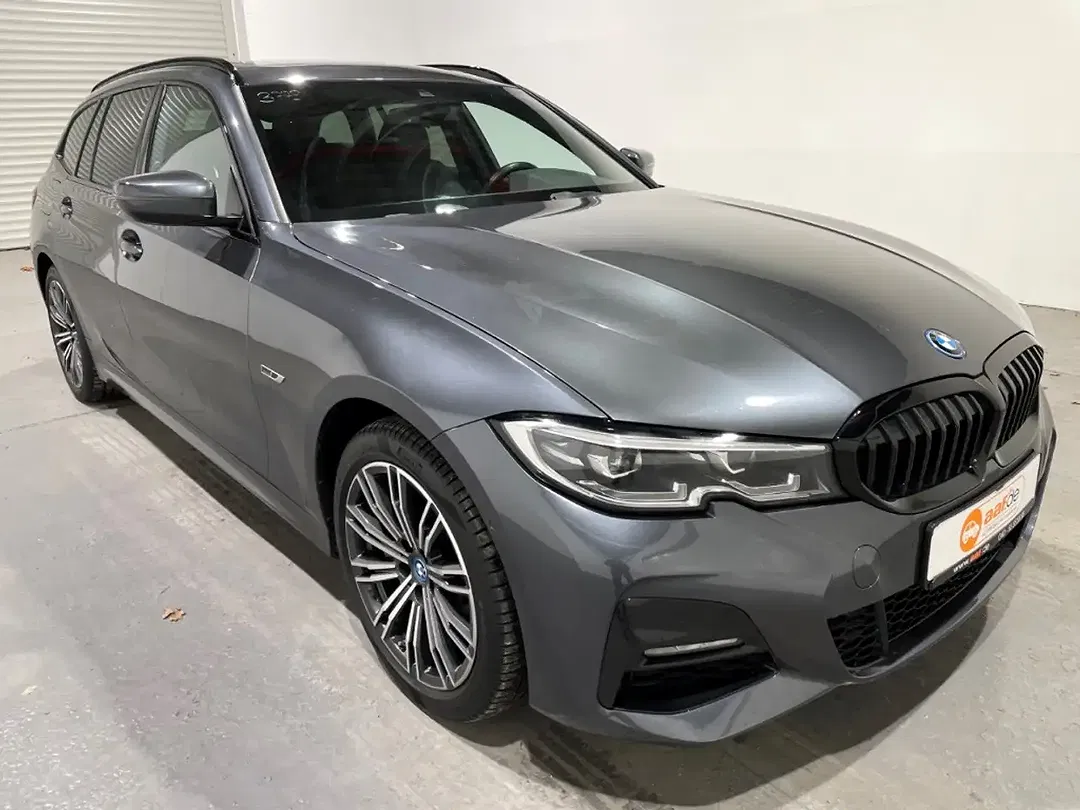 BMW 330 AUT Touring M Sport - Thumbnail 4