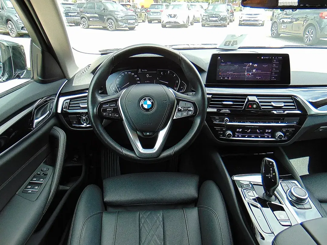 BMW 520 Touring - Thumbnail 6