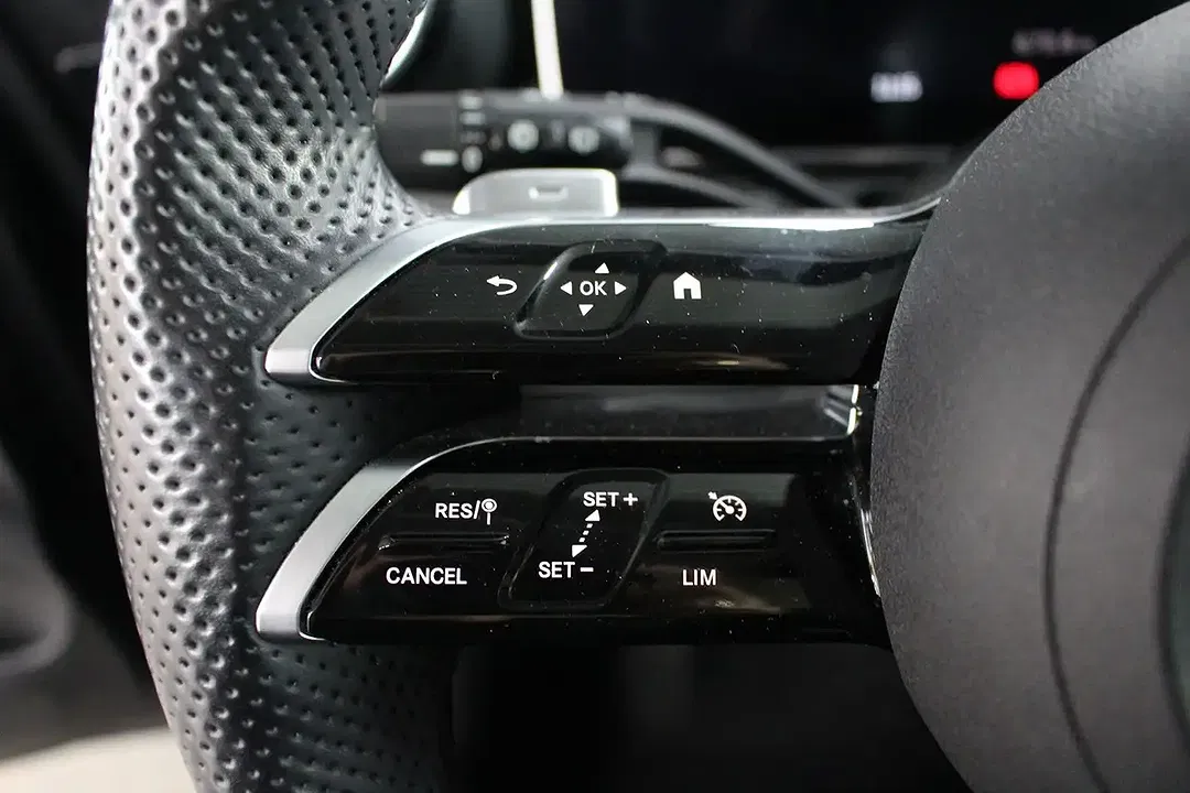 Mercedes-Benz C 200 AMG MBUX - Thumbnail 11