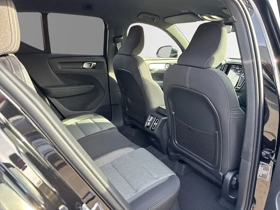 Volvo XC40 B3 Core - Thumbnail 5