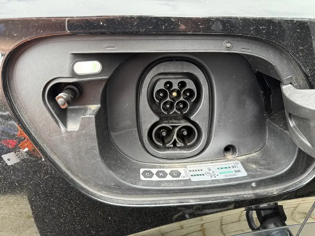 Volkswagen ID.4 Pro - Thumbnail 19