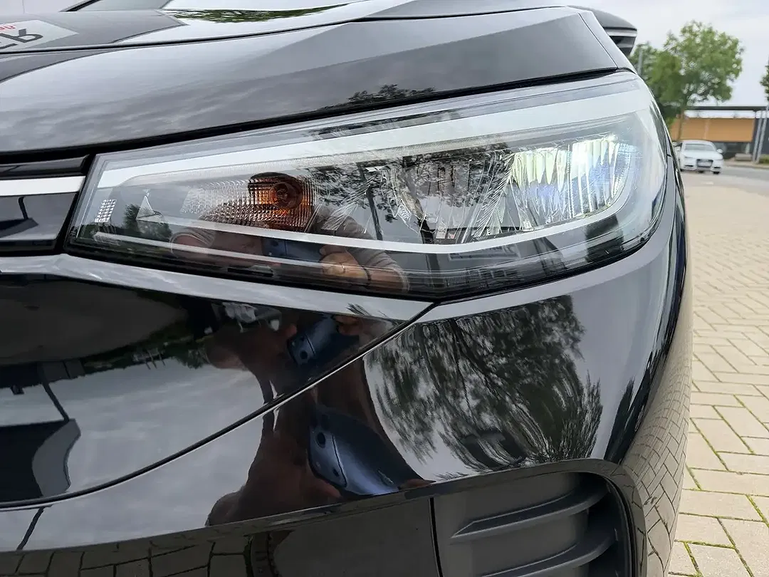 Volkswagen ID.4 Pro - Thumbnail 5