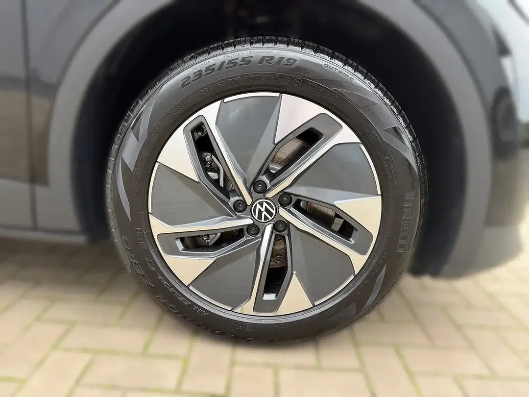 Volkswagen ID.4 Pro - Thumbnail 6