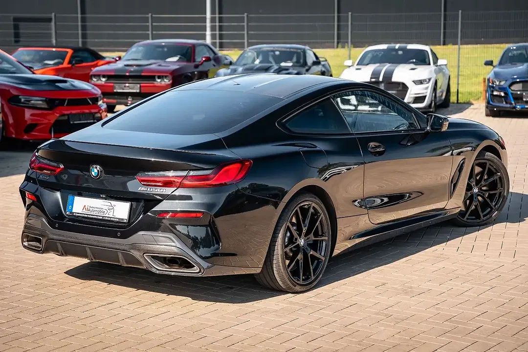BMW M850 xDrive Coupe - Thumbnail 7
