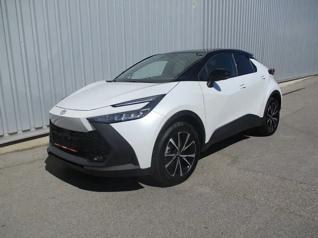 Toyota C-HR PHEV - Thumbnail 2