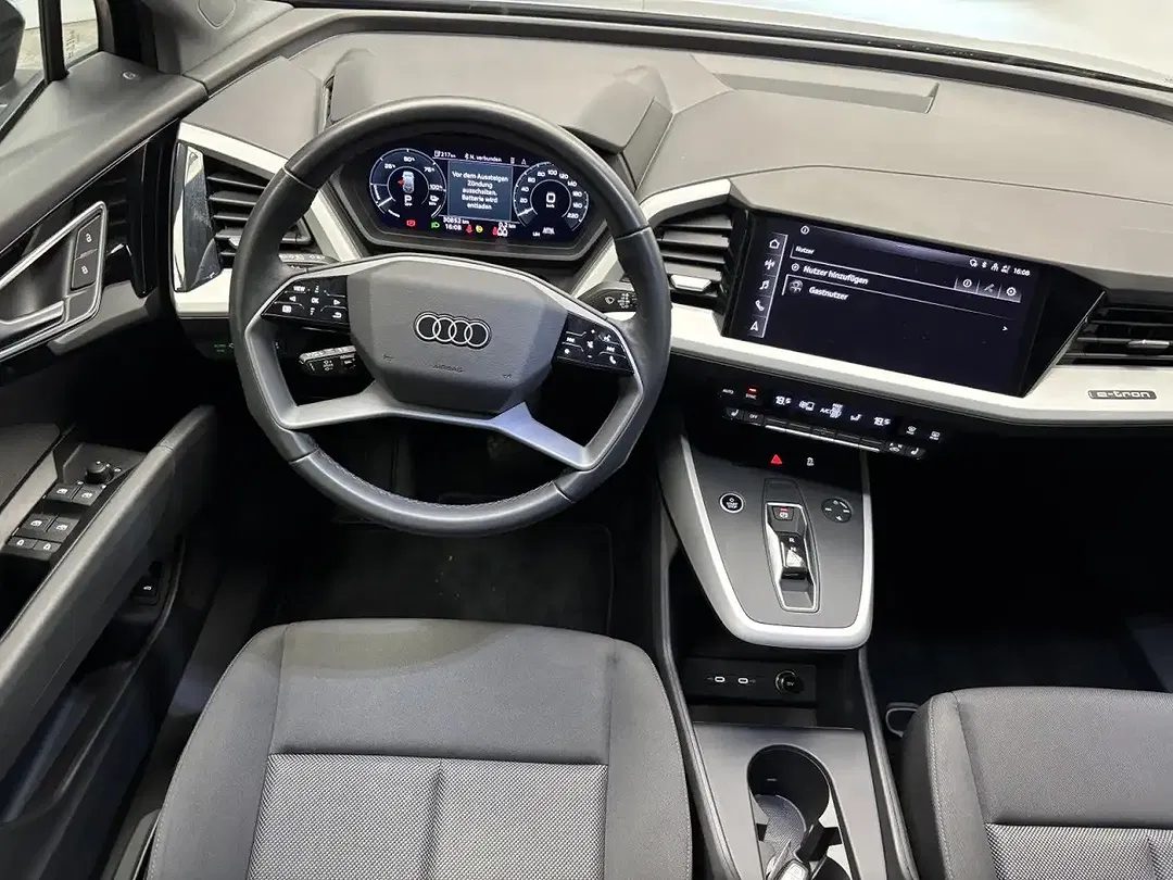 Audi Q4 e-tron 40 - Thumbnail 8