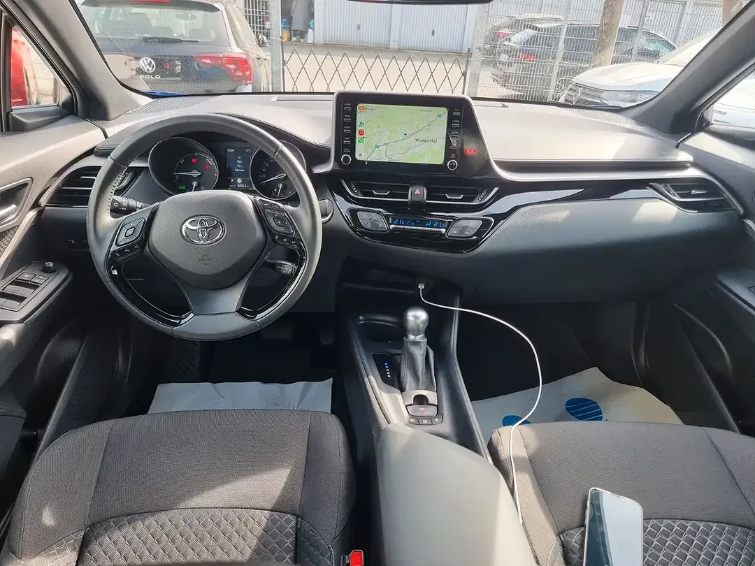 Toyota C-HR AUT Hybrid - Thumbnail 11