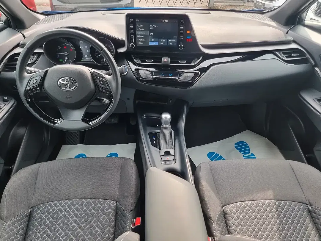 Toyota C-HR AUT Hybrid - Thumbnail 13