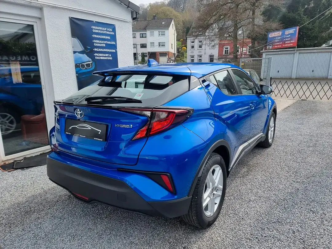 Toyota C-HR AUT Hybrid - Thumbnail 6