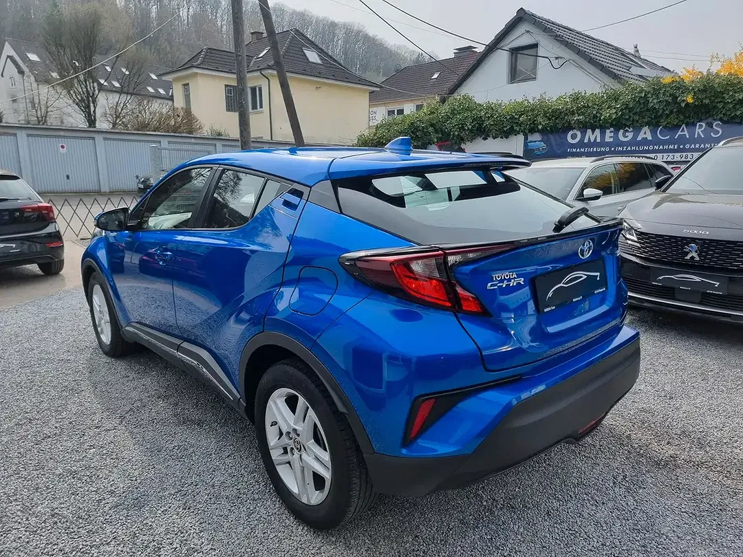 Toyota C-HR AUT Hybrid - Thumbnail 8