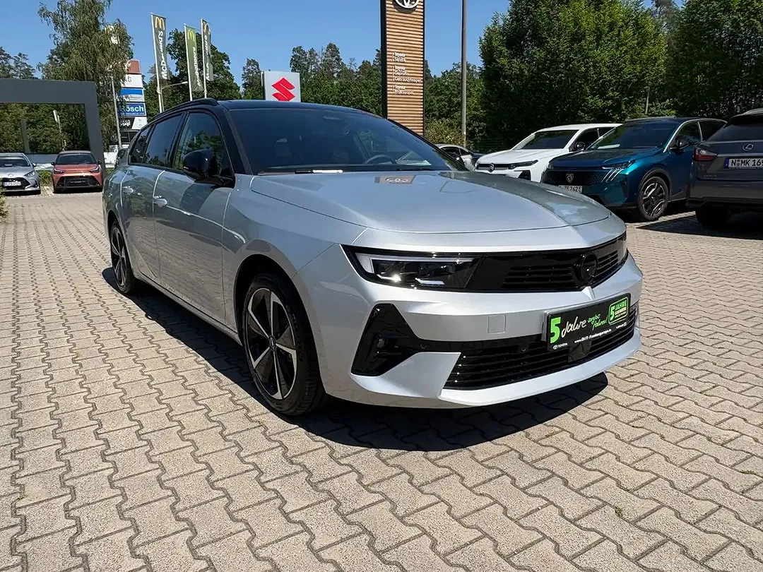 Opel Astra 1.2 Turbo GS - Thumbnail 2