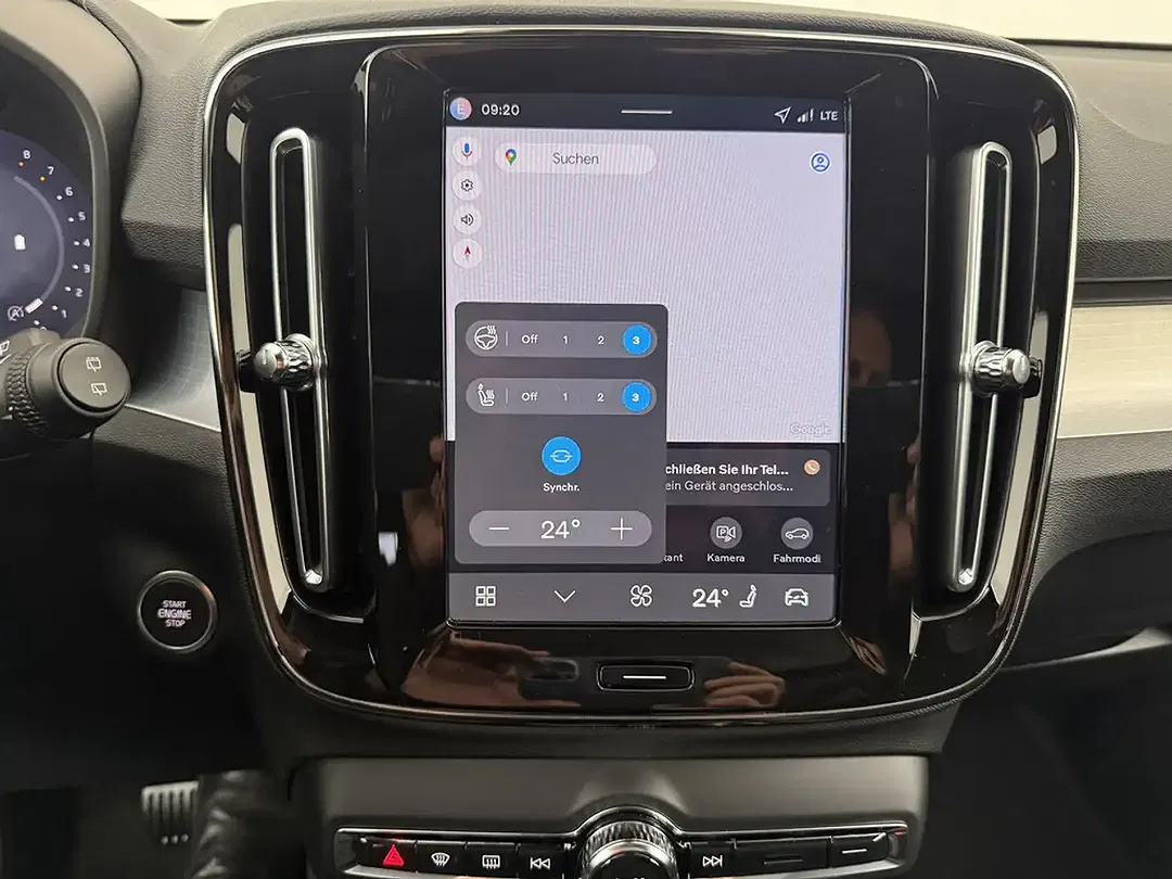 Volvo XC40 B4 Ultra Black Edition - Thumbnail 10