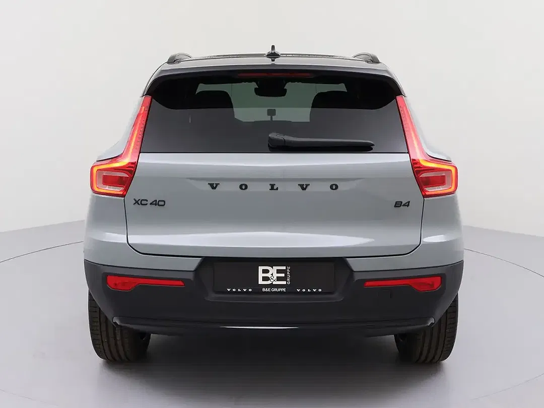 Volvo XC40 B4 Ultra Black Edition - Thumbnail 6