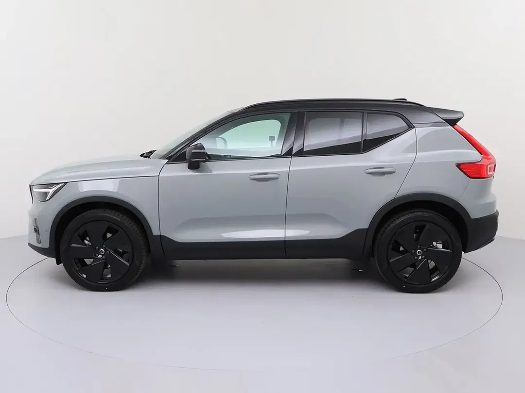 Volvo XC40 B4 Ultra Black Edition - Thumbnail 8
