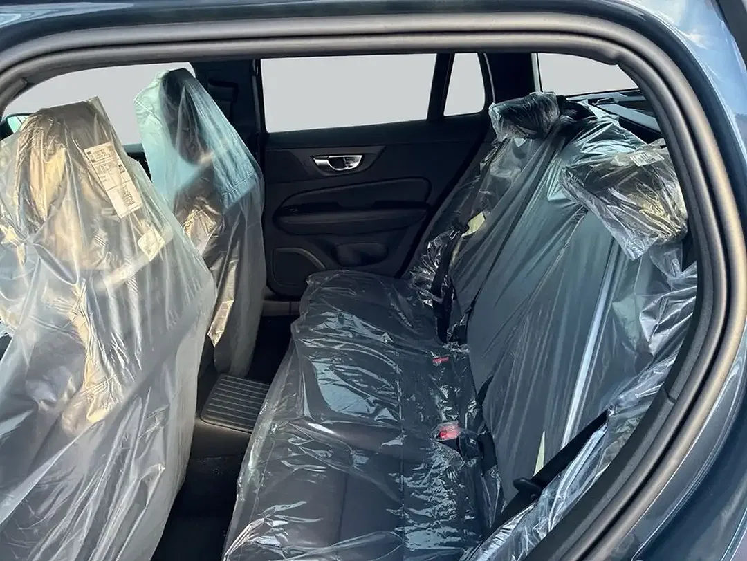 Volvo V60 T6 PHEV Hybrid AWD Plus Dark - Thumbnail 10