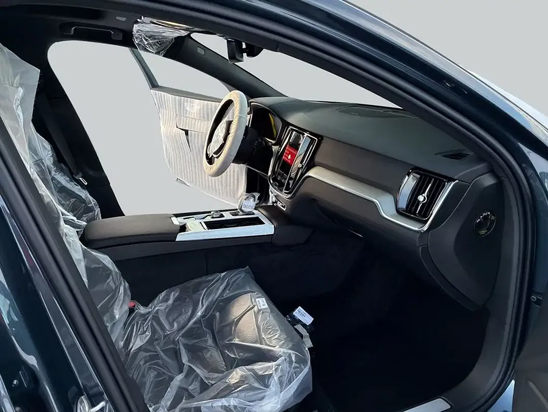 Volvo V60 T6 PHEV Hybrid AWD Plus Dark - Thumbnail 12