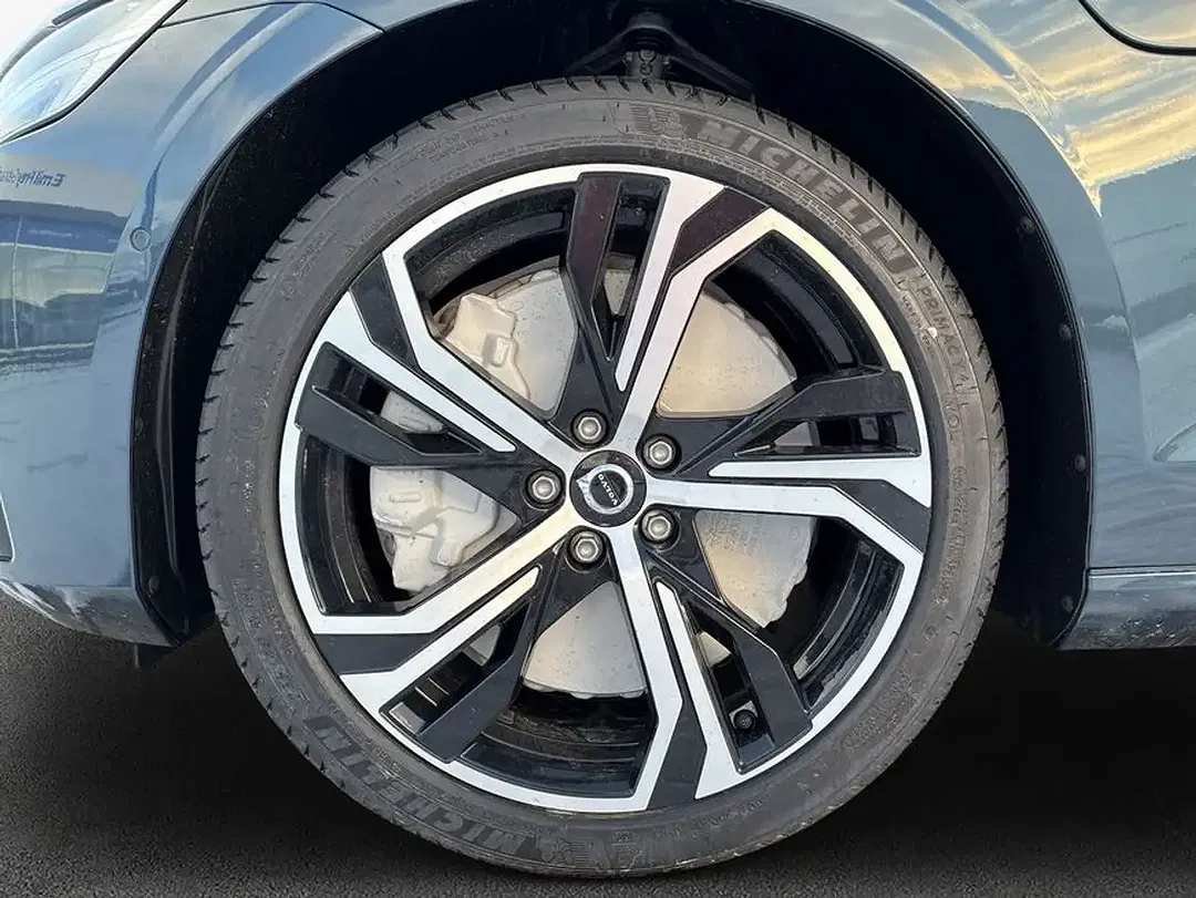 Volvo V60 T6 PHEV Hybrid AWD Plus Dark - Thumbnail 7