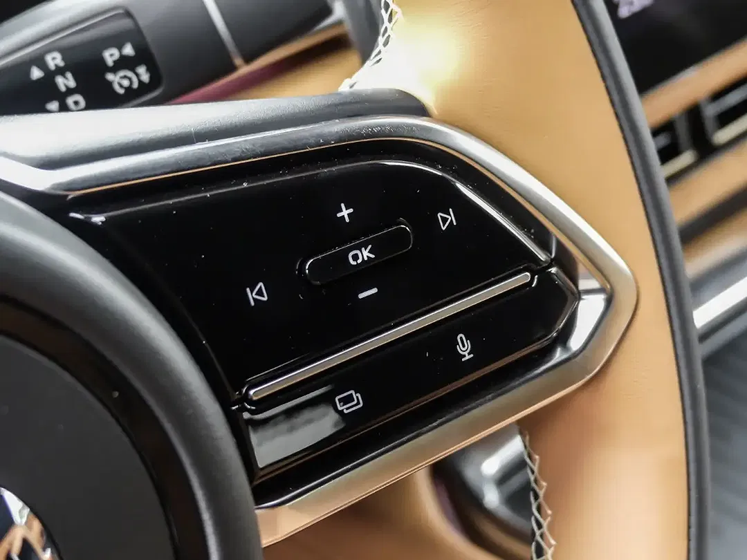 Mazda 6 EV Takumi Plus - foto 12