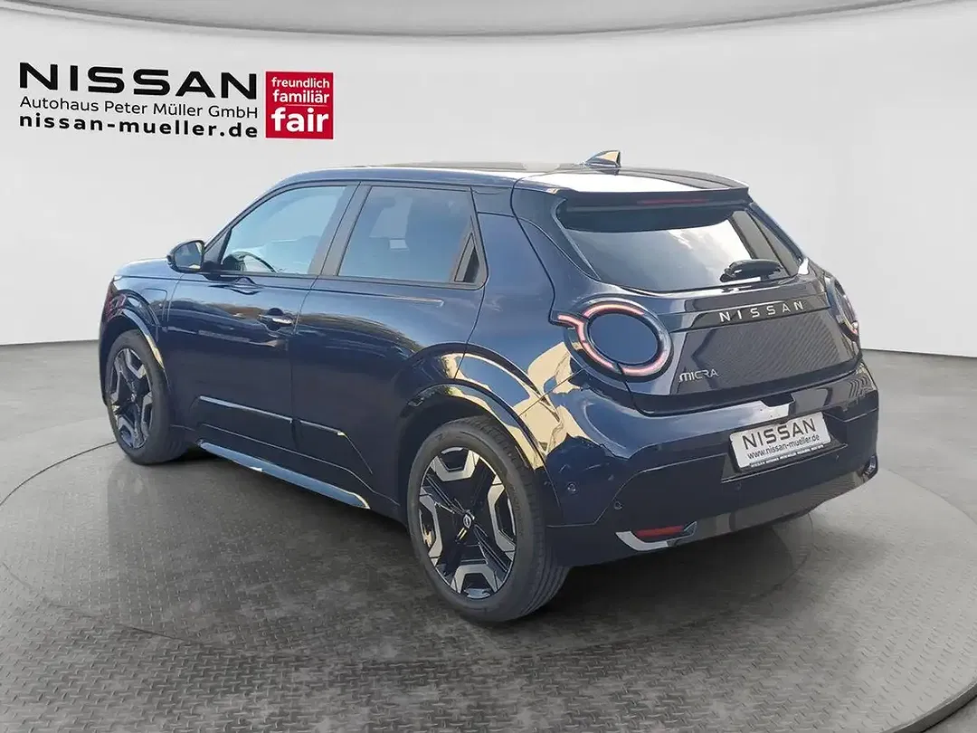 Nissan Micra - Thumbnail 3
