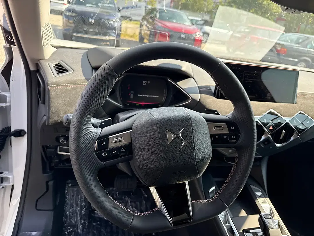 DS Automobiles DS 3 - Thumbnail 7