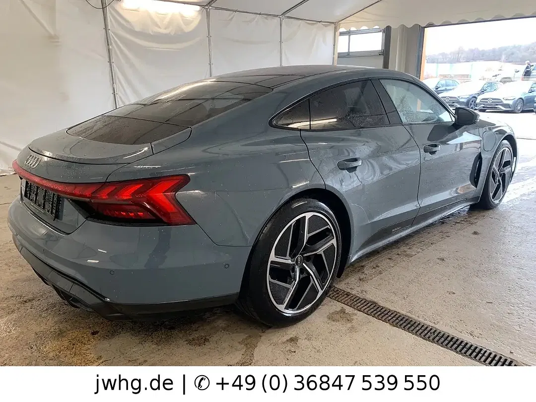 Audi e-tron GT quattro - Thumbnail 6