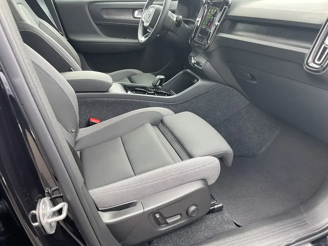 Volvo C40 AWD Twin Motor Ultimate - Thumbnail 13