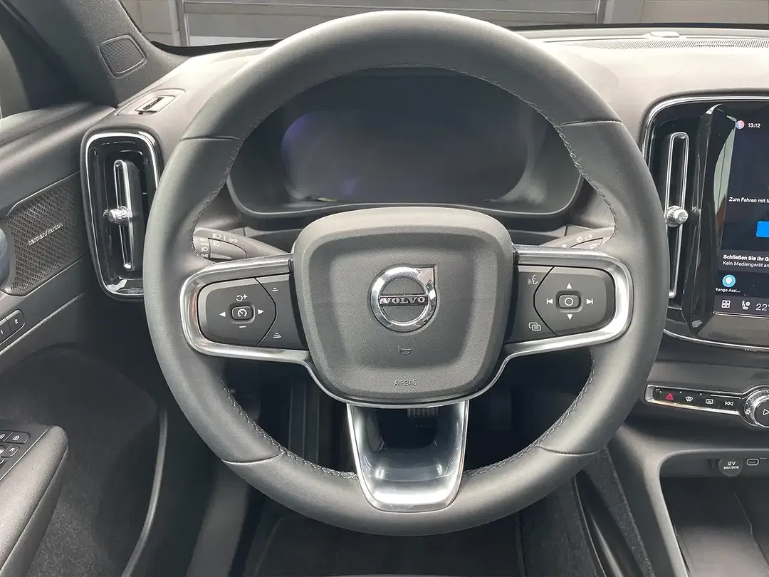 Volvo C40 AWD Twin Motor Ultimate - Thumbnail 9