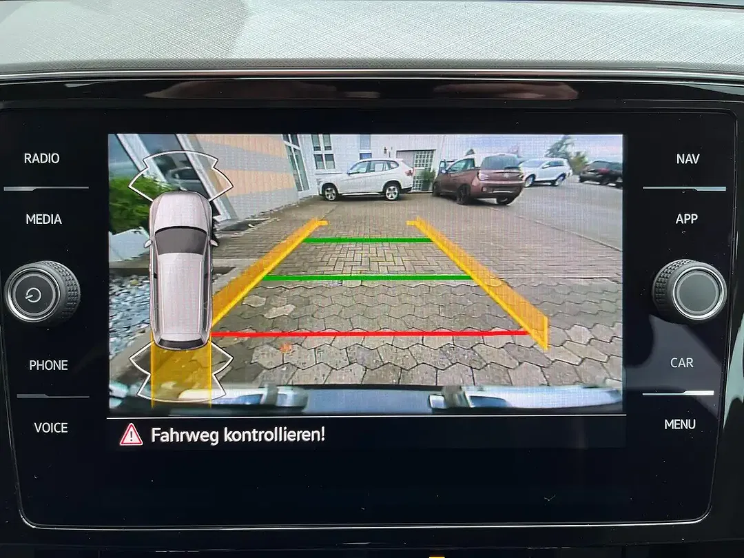 Volkswagen Passat Variant 2.0 TDI DSG Business - Thumbnail 10