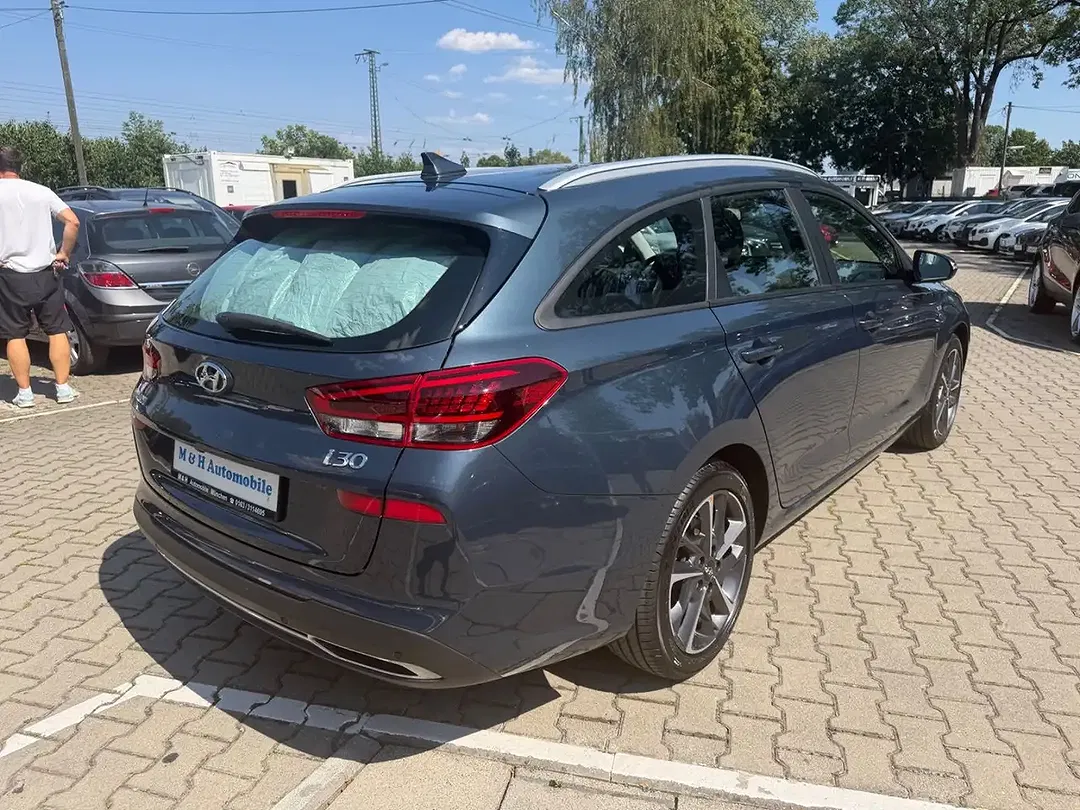 Hyundai i30 MHEV cw Trend - Thumbnail 5