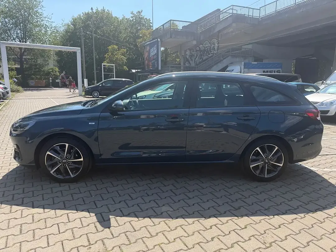 Hyundai i30 MHEV cw Trend - Thumbnail 8