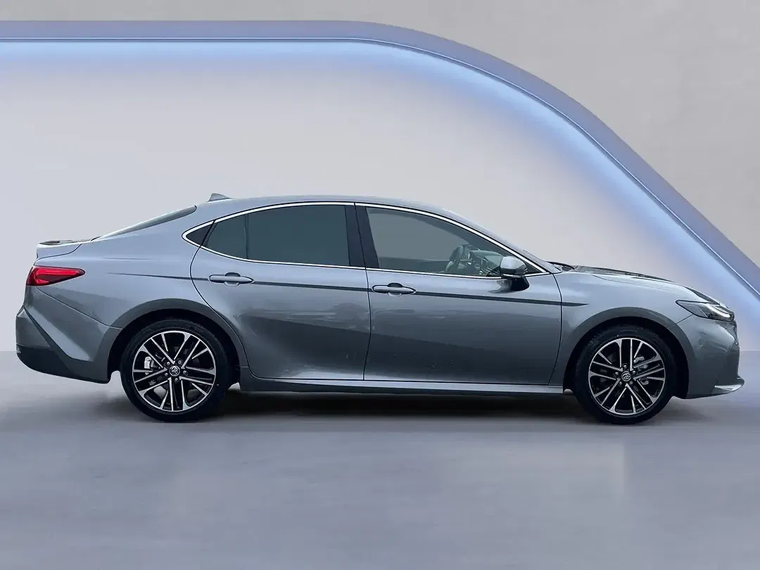 Toyota Camry Hybrid Executive - foto 2