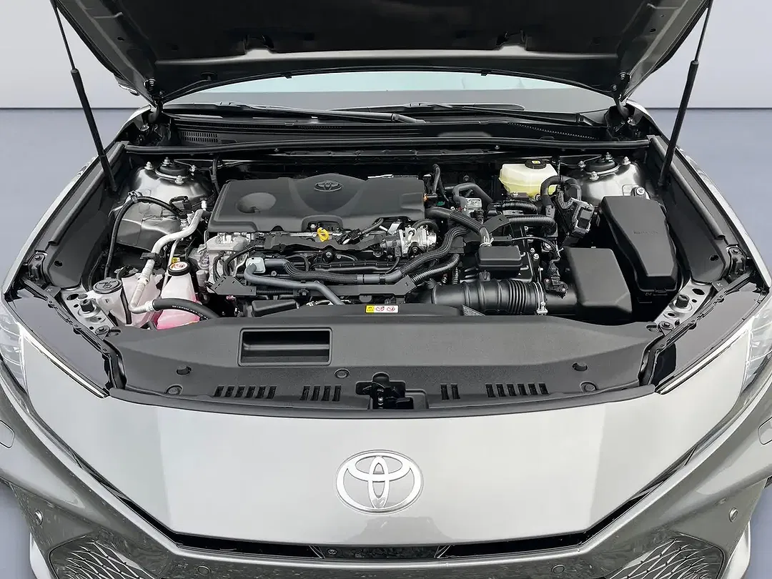 Toyota Camry Hybrid Executive - Thumbnail 7