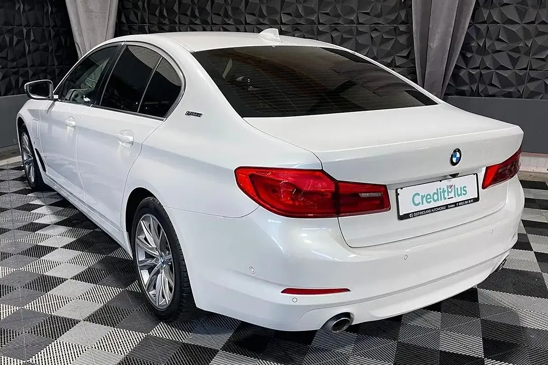 BMW 530 Hybrid - Thumbnail 3