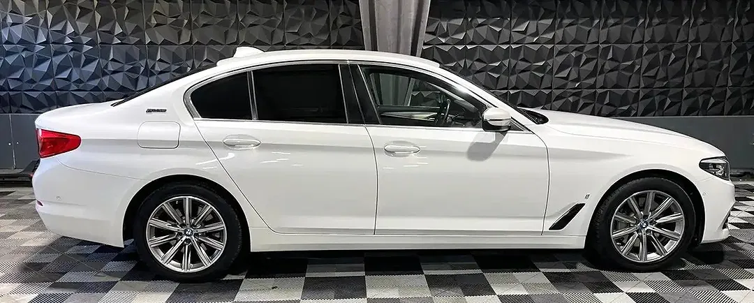 BMW 530 Hybrid - Thumbnail 5