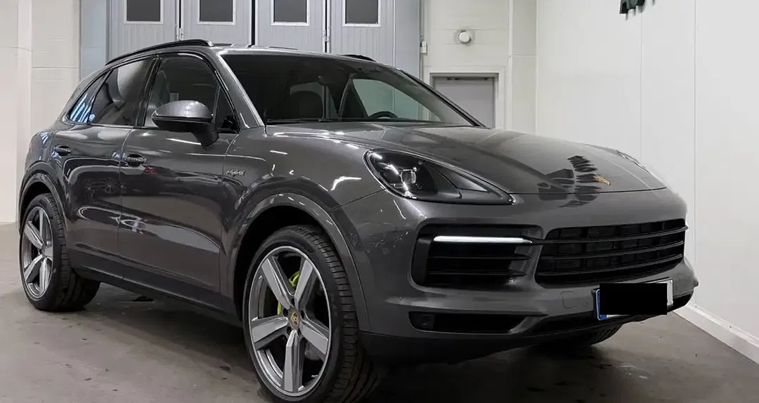 Porsche Cayenne E-Hybrid - Thumbnail 8