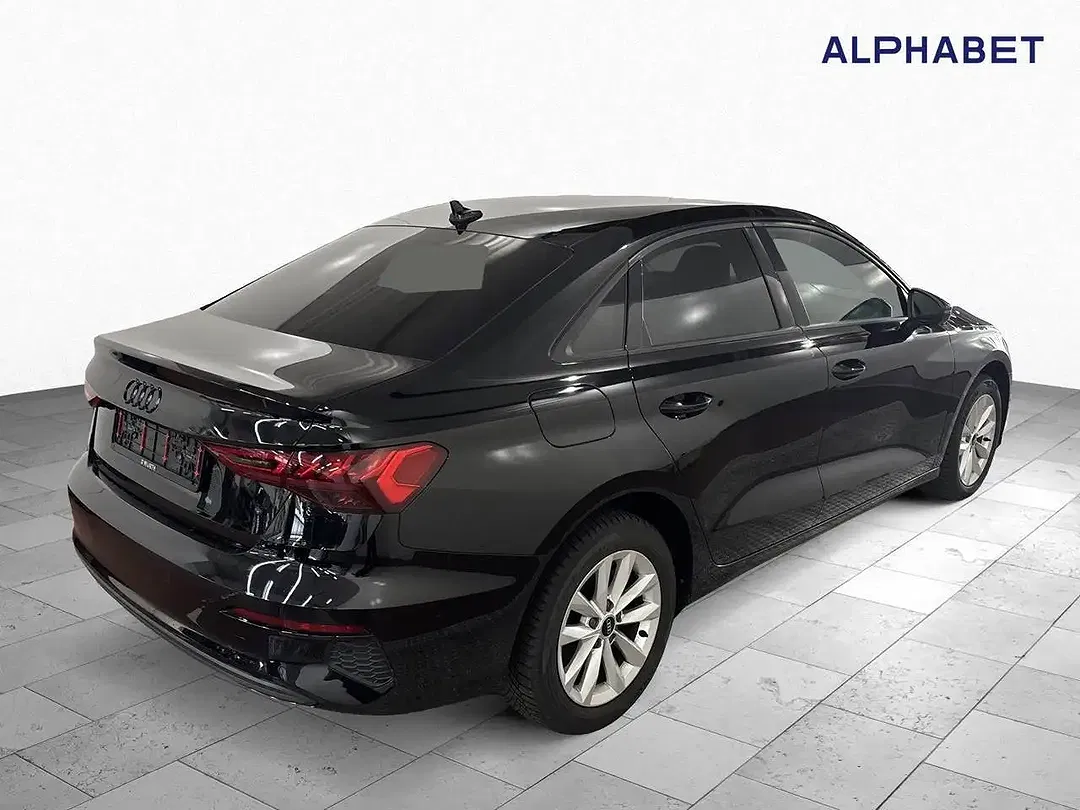 Audi A3 30 2.0 TDI Base - Thumbnail 2